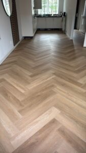 Van Doorn Vloeren – Specialist in PVC, Hout & Tapijt